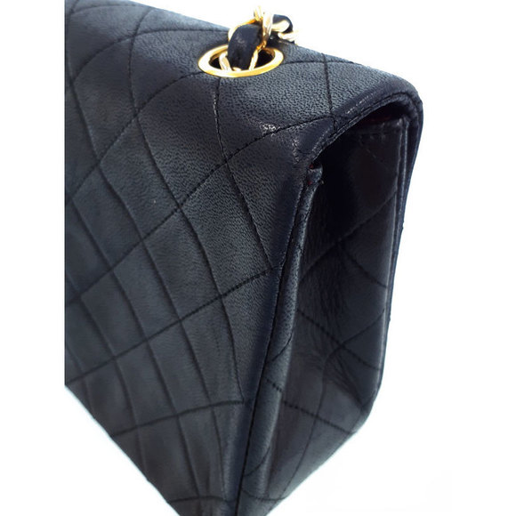 Chanel Matelasse Chain Shoulder Bag Lambskin - Picture 4 of 9